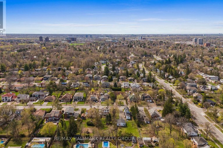 29030664/279285-pleasant-park-road/alta-vistafaircrest-heights/ottawa/ontario/K1H5M7_16