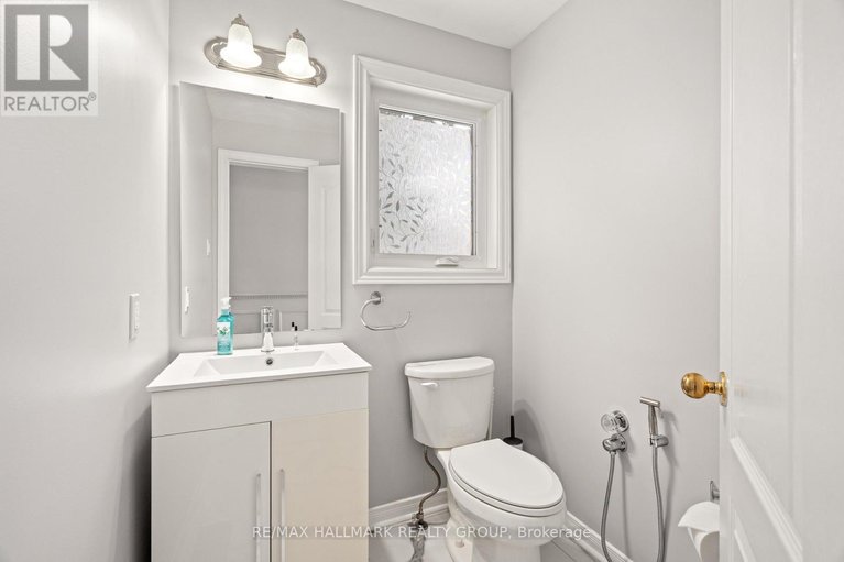 29537111/14-wrenwood-crescent/centrepointe/ottawa/ontario/K2G5V3_17