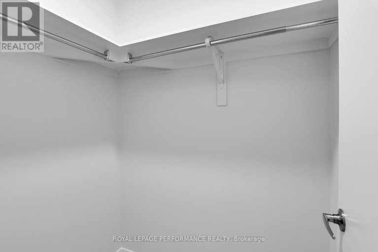 28900930/94-pizzicato-street/mer-bleuebradley-estatesanderson-park/ottawa/ontario/K1W0E1_18