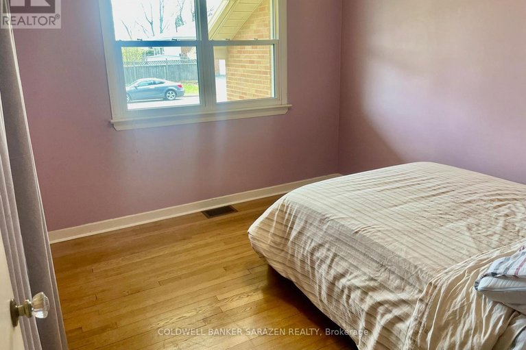 29689424/1421-palen-avenue/alta-vista/ottawa/ontario/K1H7E6_10