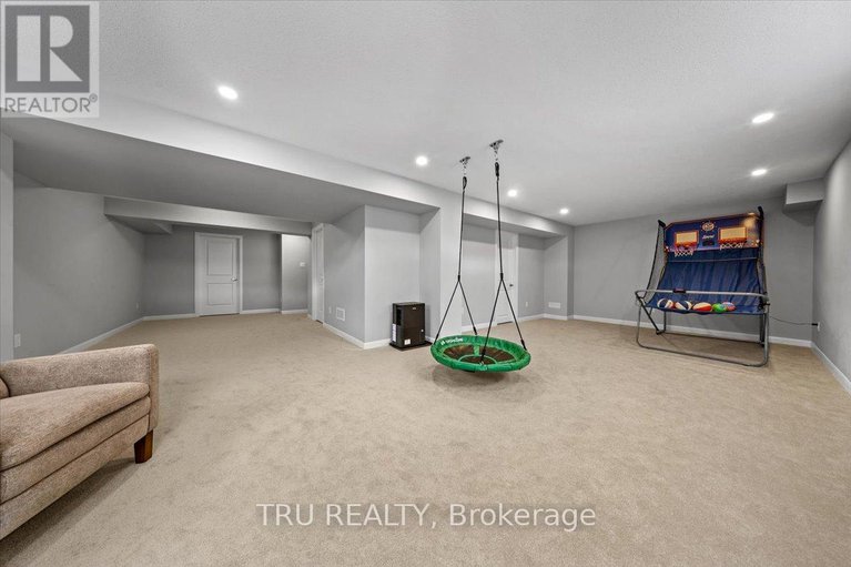 28658323/618-galarneau-way/morgans-grantsouth-march/ottawa/ontario/K2W0M1_33