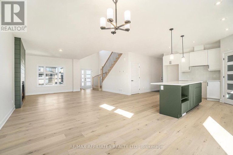 28184817/619-geneva-crescent/embrun/russell/ontario/K0A1W0_8