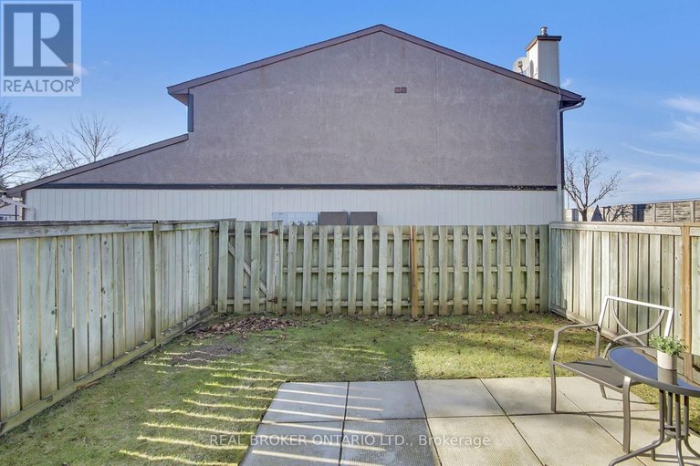 29664920/65-88-clarkson-crescent/katimavik/ottawa/ontario/K2L3E2_16