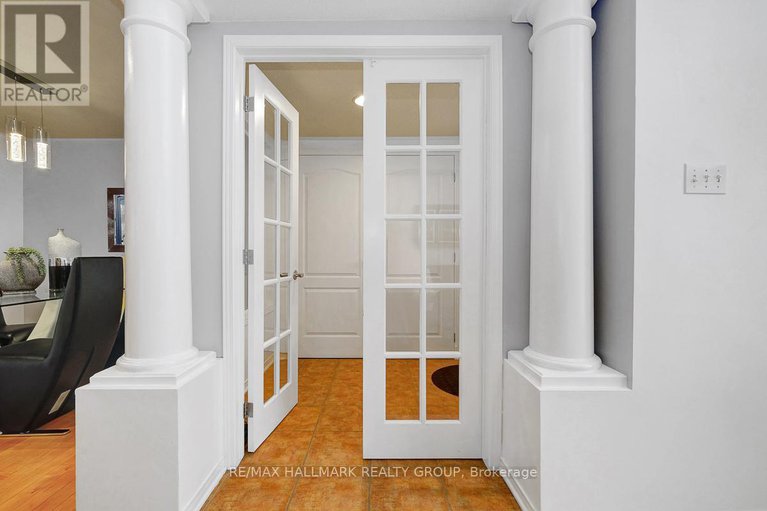 28411639/6-stonepointe-avenue/barrhaven-east/ottawa/ontario/K2G6G3_4