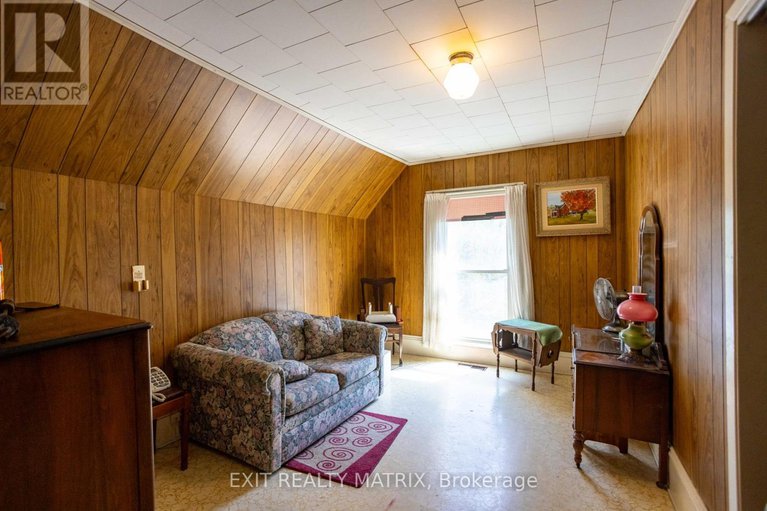 28439324/74-craig-street/village-of-russell/russell/ontario/K4R1A2_23