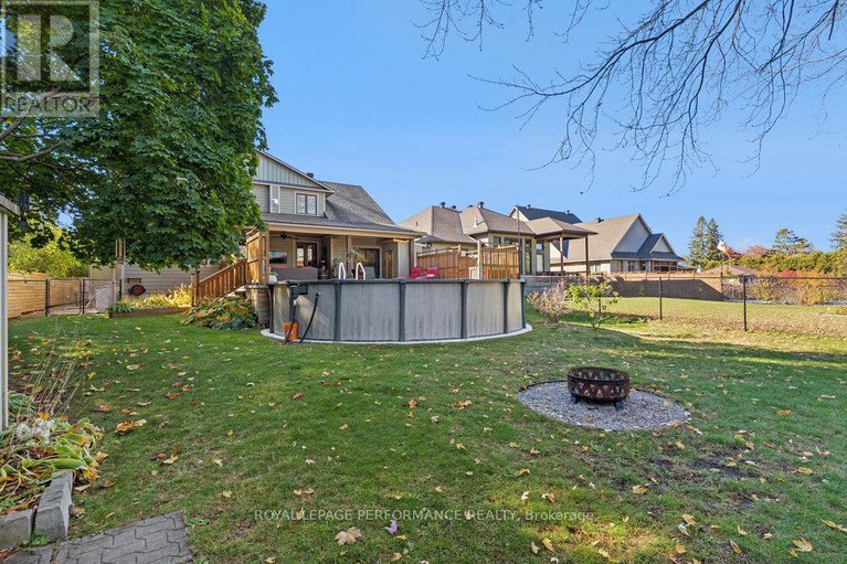 29049198/5-melva-avenue/blossom-parkkemp-parkfindlay-creek/ottawa/ontario/K1T3W9_42