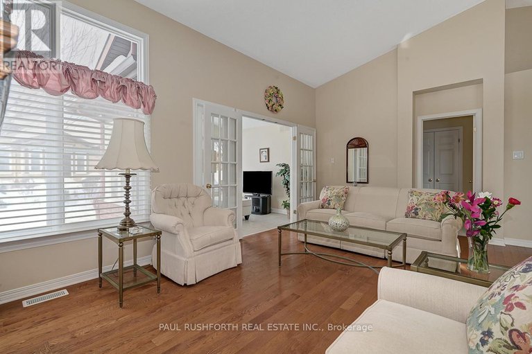 29371710/47-peregrine-crescent/bridlewood/ottawa/ontario/K2M2T2_8