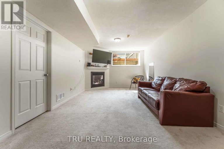 28910923/217-sorento-street/strandherd/ottawa/ontario/K2J0B6_24