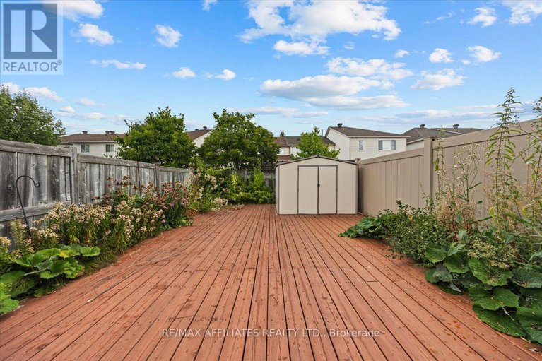 28777669/1639-trenholm-lane/fallingbrookpineridge/ottawa/ontario/K4A4B4_34