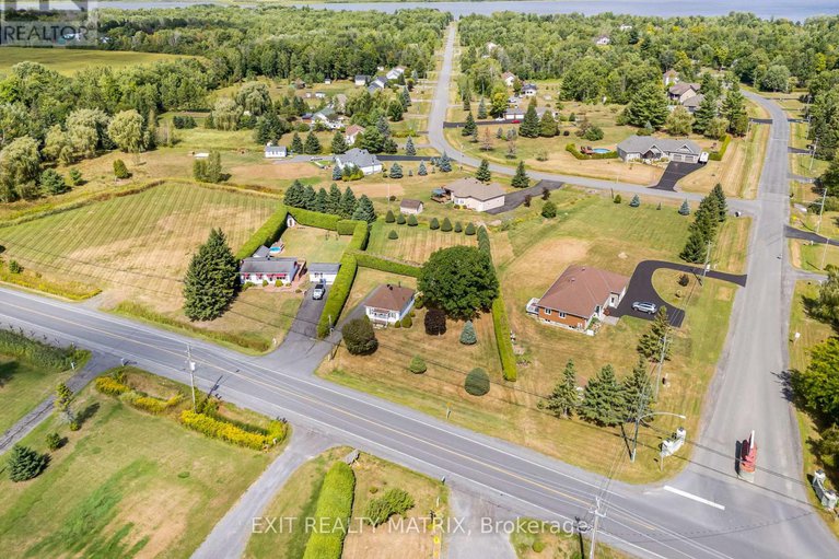 28827770/48-front-road-w/lorignal/champlain/ontario/K0B1K0_25