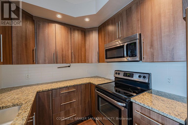 28323969/1015-238-besserer-street/sandy-hill/ottawa/ontario/K1N6B1_16