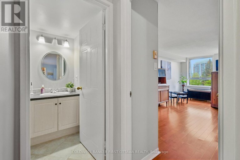 28537358/412-80-sandcastle-drive/leslie-park/ottawa/ontario/K2H9E7_17