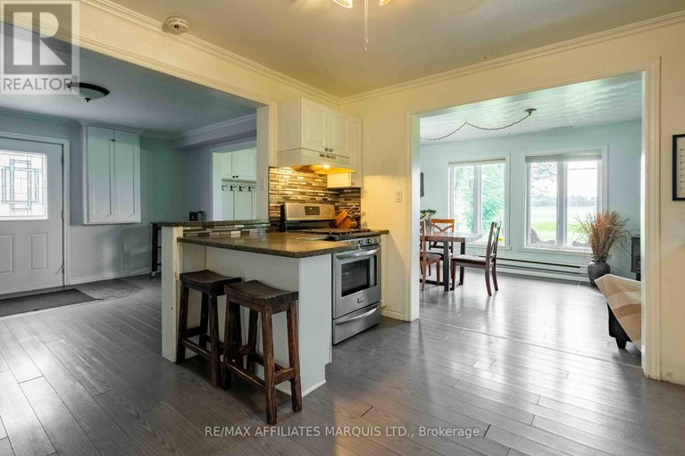 28564851/5042-johnson-road/south-glengarry-charlottenburgh-twp/south-glengarry/ontario/K0C2J0_16