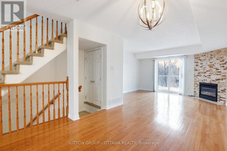 29373645/115-tall-pines-private/leslie-park/ottawa/ontario/K2H1H1_7