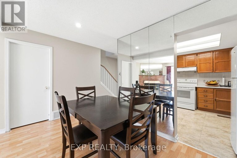 29663235/8-322-robillard-private/hunt-club-parkgreenboro/ottawa/ontario/K1T2V8_18