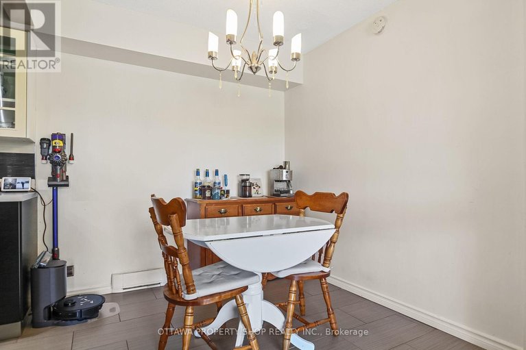 29566266/1f-banner-road/sheahan-estatestrend-village/ottawa/ontario/K2H8T3_9