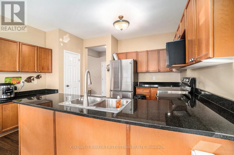 29376193/356-west-ridge-drive/stittsville-south/ottawa/ontario/K2S2G8_14