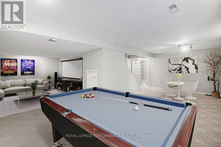 29629038/653-thicket-way/fallingbrookgardenway-south/ottawa/ontario/K4A3A7_31