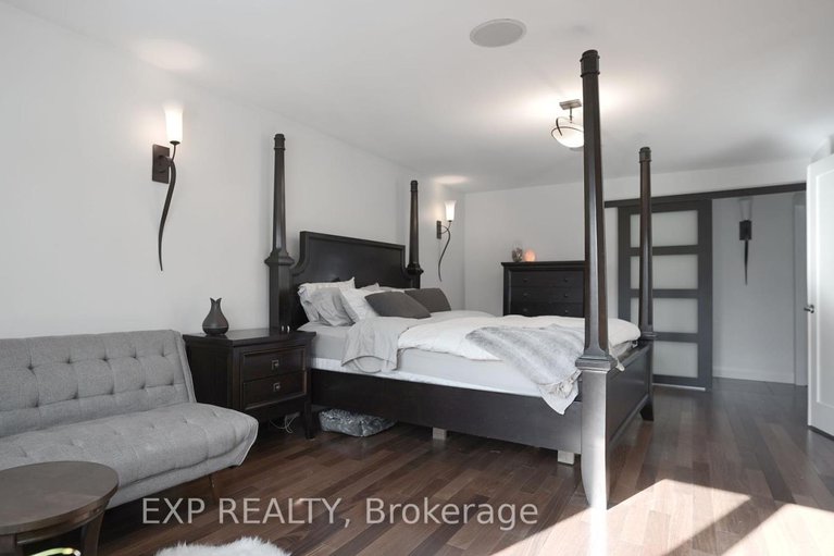 28293980/17-chesswood-court/pineglencountry-place/ottawa/ontario/K2E7E3_20
