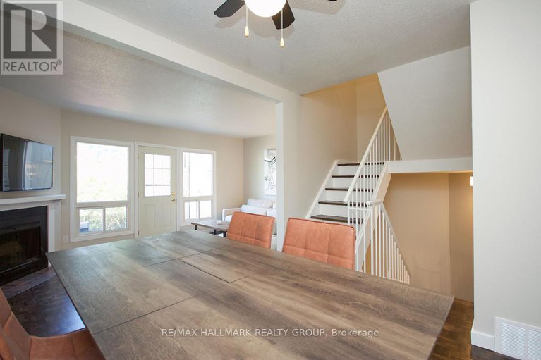 28266606/d-3-spring-grove-lane/pheasant-run/ottawa/ontario/K2J2C5_12