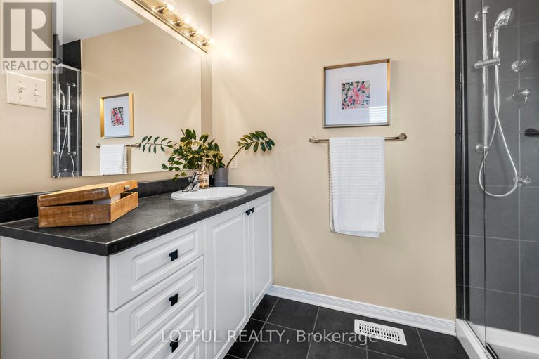 28610382/101-destiny-private/fallingbrookgardenway-south/ottawa/ontario/K4A0K6_18