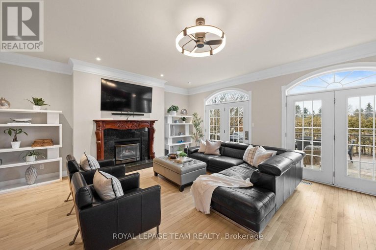 29572534/5440-wadell-court/manotick-village-manotick-estates/ottawa/ontario/K4M1L3_9