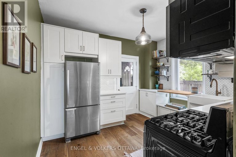 28880147/2-lower-charlotte-street/lower-town/ottawa/ontario/K1N8K1_17
