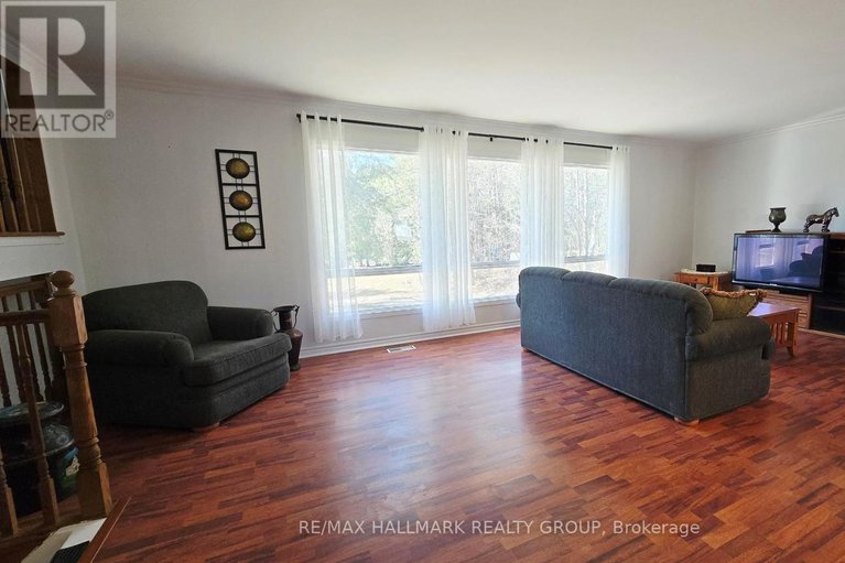 29673658/4318-stonecrest-road/woodlawnmaclarens-landingkilmaurs/ottawa/ontario/K0A3M0_4