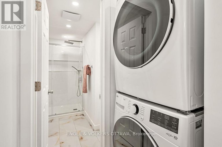 28918129/12-bayside-private/mooneys-bayriverside-park/ottawa/ontario/K1V9R3_25