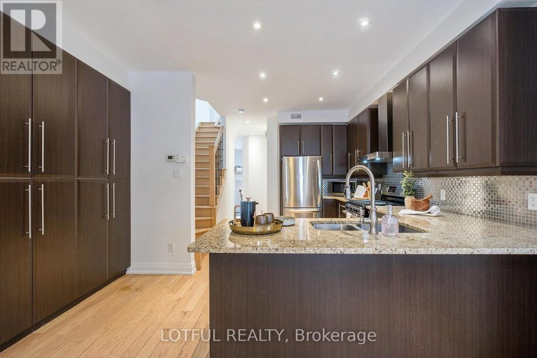 27948613/a-58-young-street/west-centre-town/ottawa/ontario/K1S3H9_7