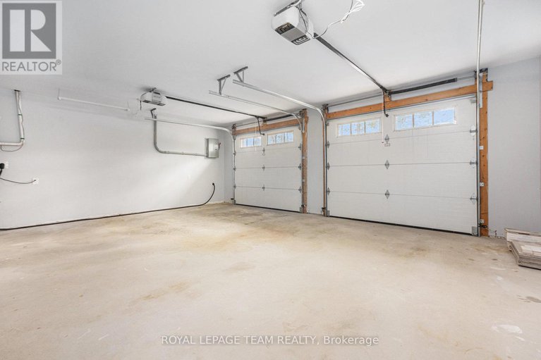 28579914/4517-roger-stevens-drive/rideau-twp-south-to-roger-stevens-drive/ottawa/ontario/K7A4S6_30