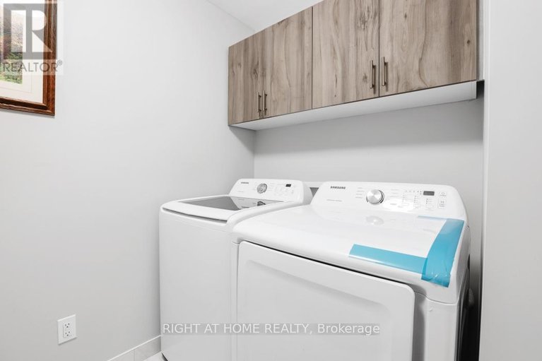 29632648/895-antonio-farley-street/camelot/ottawa/ontario/K1K2Z1_21