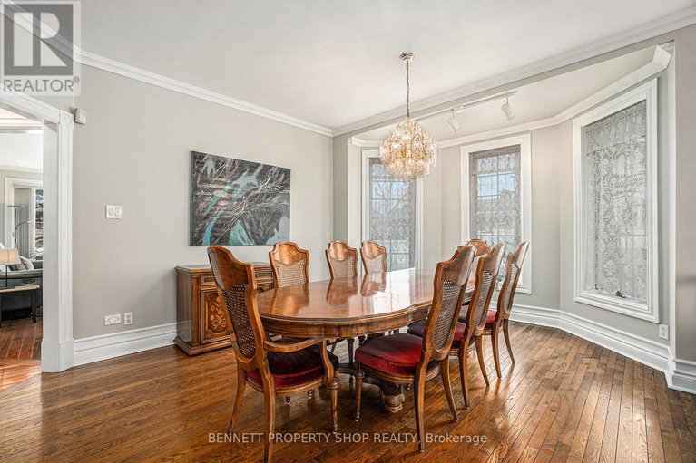 28600235/22-ashwood-crescent/meadowlandscrestview/ottawa/ontario/K2G2S8_16