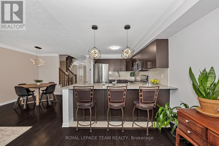 28967262/430-haresfield-court/riverside-southgloucester-glen/ottawa/ontario/K4M0B6_12