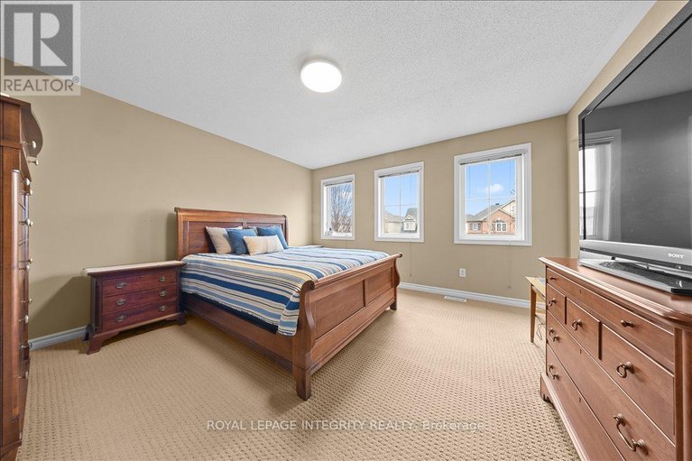 29609929/638-rosehill-avenue/stittsville-north/ottawa/ontario/K2S0K2_25