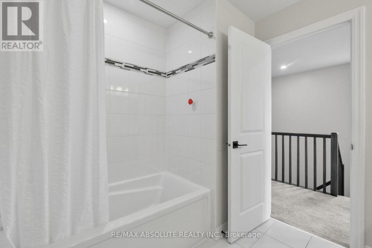 28731617/243-overberg-way/emerald-meadowstrailwest/ottawa/ontario/K2S0V8_32
