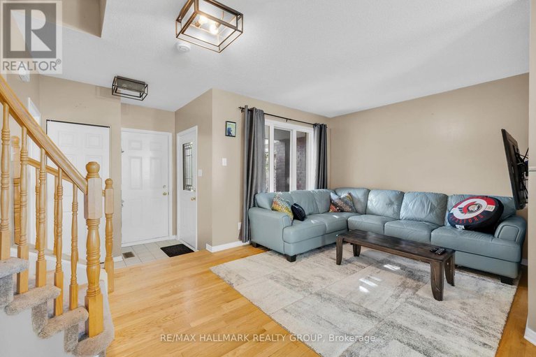 29018588/104-banchory-crescent/morgans-grantsouth-march/ottawa/ontario/K2K2V2_7