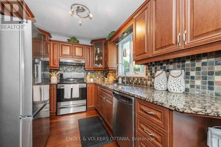 28923635/20-falk-avenue/knollsbrook/ottawa/ontario/K2J1L1_19