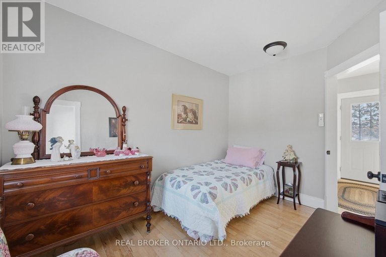 29603322/2090-beach-road/north-grenville-twp-kemptville-south/north-grenville/ontario/K0G1S0_36