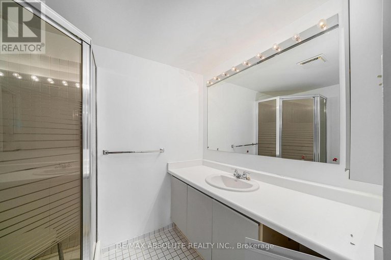 28250685/203-2759-carousel-crescent/emerald-woodssawmill-creek/ottawa/ontario/K1T2N5_16