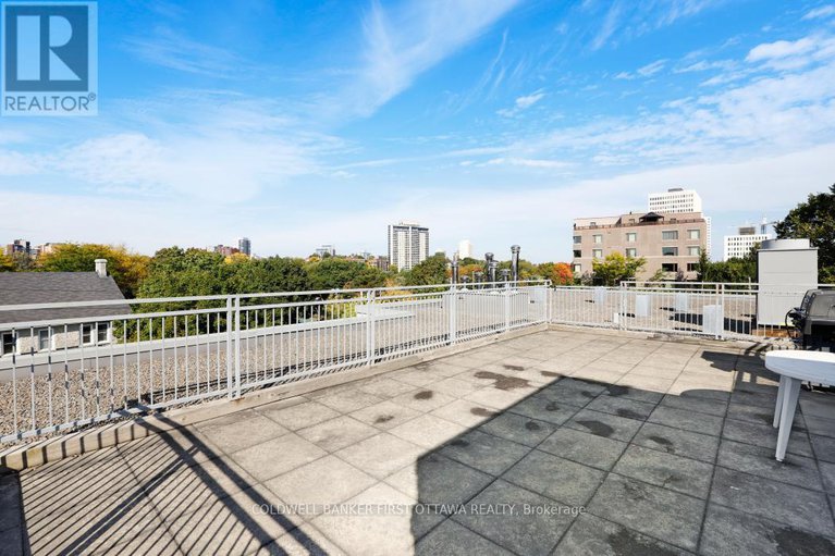 28915900/303-939-north-river-road/overbrook/ottawa/ontario/K1K3V2_31