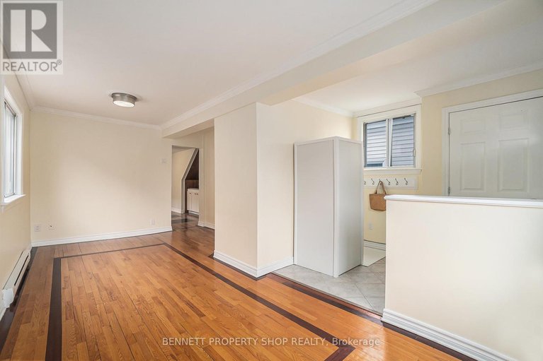28216327/978-admiral-avenue/carlington/ottawa/ontario/K1Z6L9_2