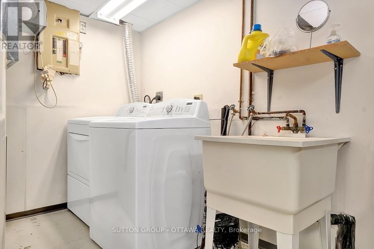 29123796/1540-bourcier-drive/bilberry-creekqueenswood-heights/ottawa/ontario/K1E3J2_35