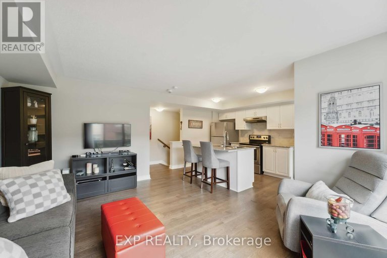 28249300/486-clearbrook-drive/strandherd/ottawa/ontario/K2J0H9_9