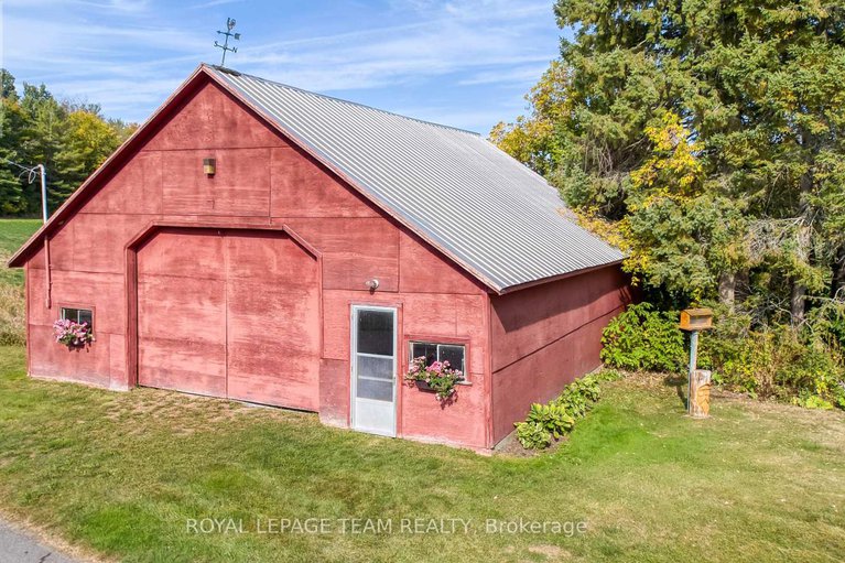 28888820/48-mill-street/almonte/ontario/K0A1A0_28