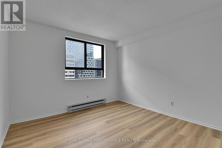 29390179/1701-470-laurier-avenue-w/ottawa-centre/ottawa/ontario/K1R7W9_17