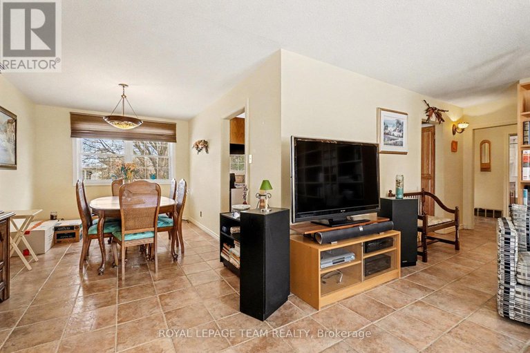 29172924/30-juniper-court/borden-farmstewart-farmcarleton-heightsparkwood-hills/ottawa/ontario/K2E5M6_8