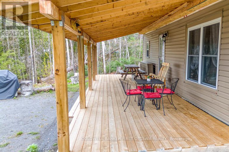 28322122/775-darling-concession-7/lanark-highlands-darling-twp/lanark-highlands/ontario/K0A1P0_21
