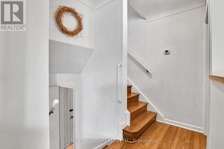 28647610/1244-joyce-crescent/bel-air-heights/ottawa/ontario/K2C2M9_7
