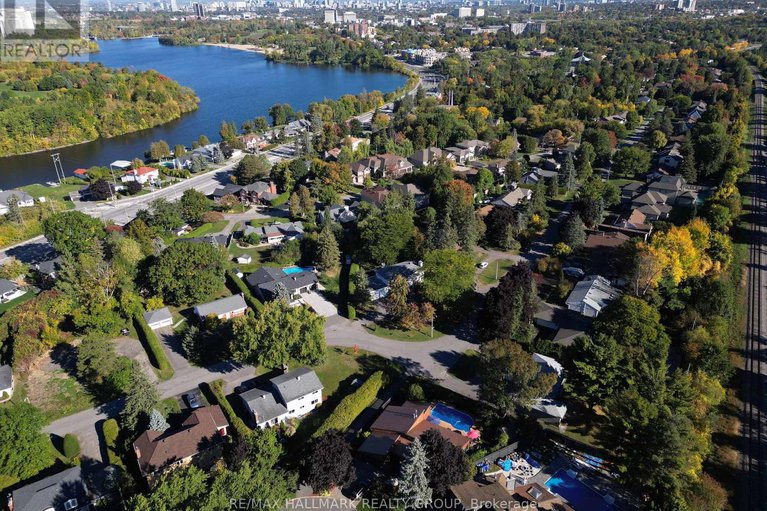 28938196/3062-upper-otterson-place/mooneys-bayrevelstoke/ottawa/ontario/K1V7B6_48